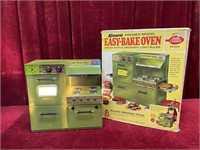 1969 Kenner's Premier Easy Bake Oven - Works