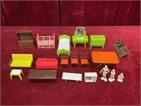 1970s Doll House Accesories
