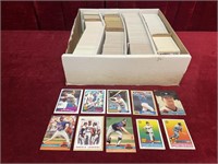 Topps & OPC Baseball Cards - Note
