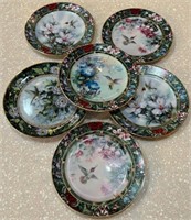 L - LOT OF 6 COLLECTIBLE PLATES (E50)