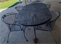 L - PATIO TABLE & 5 CHAIRS