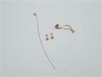 14k Gold Stud earrings And Scrap 1.2 grams