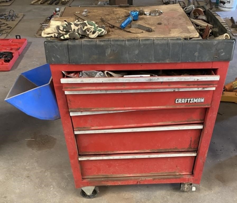 Craftsman Toolchest on Casters & Contents