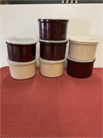 7 1.5 quart storage containers with lids