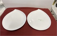 2 teardrop porcelain plates