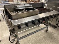 5’ 8 Burner Magic Cater Grill w/double holding