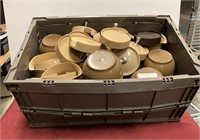 11 coffee servers w/extra lids & folding crate