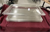 Cambro container with 7 lids