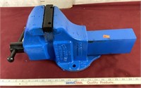 Colombian Number 504 1/2 Bench Vise