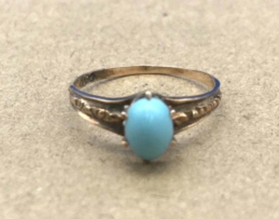 Vintage 10K Gold Blue Stone Ring