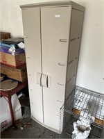 Rubbermaid Storage Cabinet for Garage - Workshop