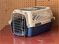 Small Petmate Pet Crate - Dogs - Cats - Etc