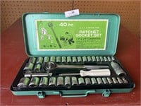 Vintage 40pc Ratchet Socket Tool Set