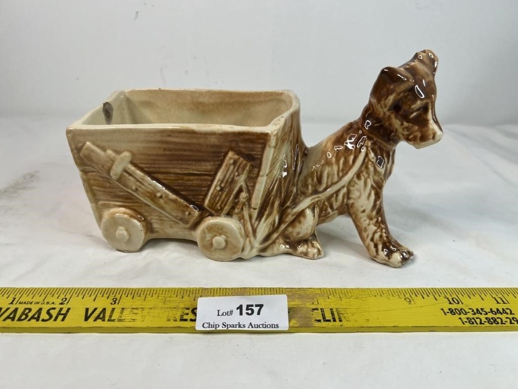 READ - McCoy Dog with Cart Planter - 1 Chip on