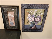 pair of floral art (1 framed)