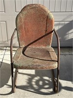 Vntg metal chair