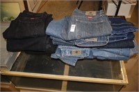 VARIOUS SIZES OF JEANS