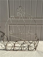 Vintage wire plant stand 18 x 9 x 22