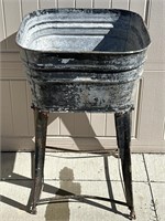 Antique wash tub w/ stand 32x21x20