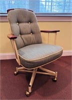 Rolling Arm Chair Oak/Metal 18" tall