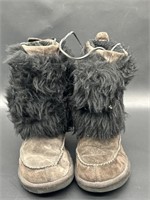 Faux Furry Ugg Boots, Size 6