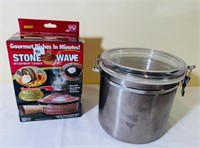 Stone wave micro cooker NIB/ Canister