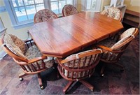 Solid Oak Kitchen Table w/6 Chairs