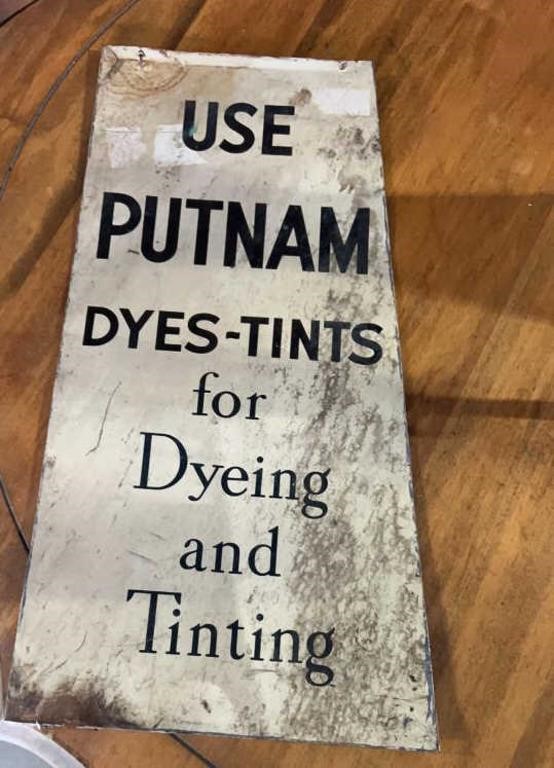 Putnam dye sign