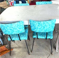 Early table and 4 chairs