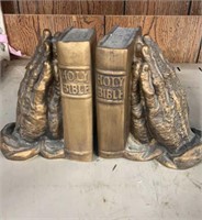 Nice set of bookends