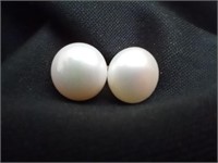 14k gold Pearl button earrings