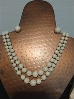 White Stone graduated necklace and clip on