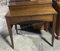 Sewing Machine Cabinet with Sewing machine (no