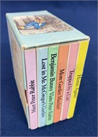 (6) 1984 Little Treasury of Peter Rabbit books