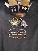 Group of Avon jewelry. Very pretty variety