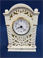 Porcelain Quartz Mantle Clock, works, 5”x2”x7