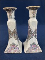 Vintage Matching Pair of Oriental Porcelain