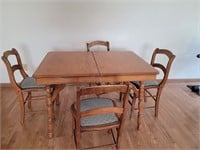 Wooden Dining table and 4 matching chairs