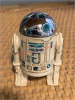 1977 R2-D2 Action Figure (hallway)