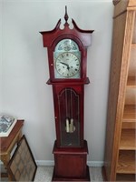Galleria Tempus Fugit Grandmother Clock