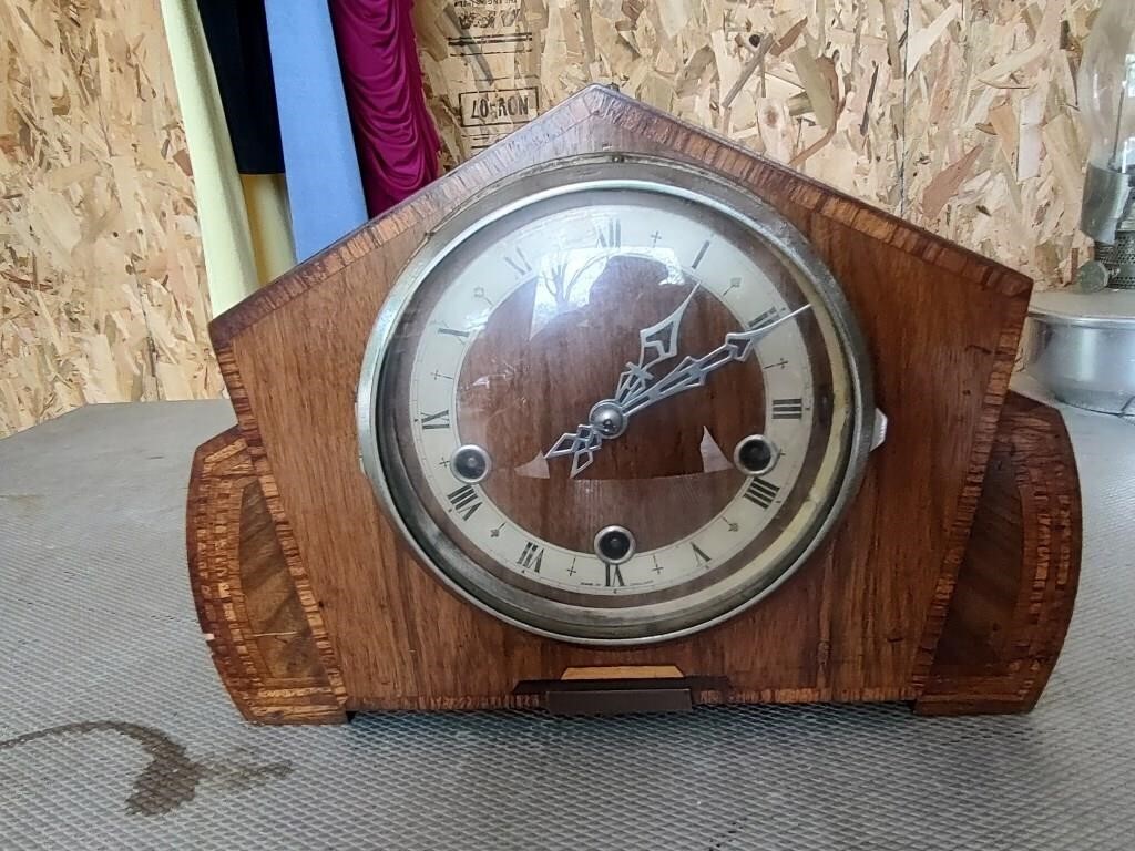 Vintage Enfield Mantel Clock