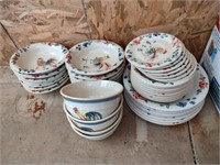 41 pcs Gibson Rooster Dishes