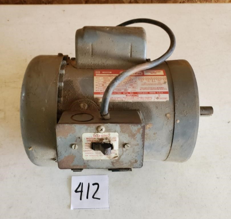Electric motor with switch works