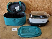 West Bend slow cooker with carry case