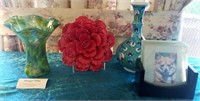 V - MT ST HELENS GLASS VASE, ROSE DECOR, COASTERS