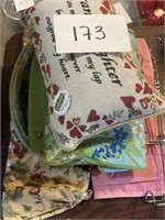 Mixed lot; tote bags; pillow & more