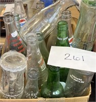 Vintage bottle lot; 7up; Pepsi & more