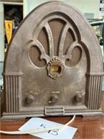 Windsor Limited Edition 1932 Antique Radio
