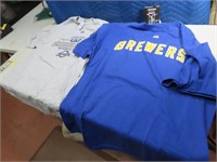 (2) unworn vintage Milwaukee Brewers T-Shirts XL