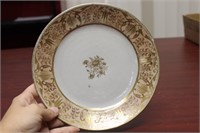 A Chinese Export Plate